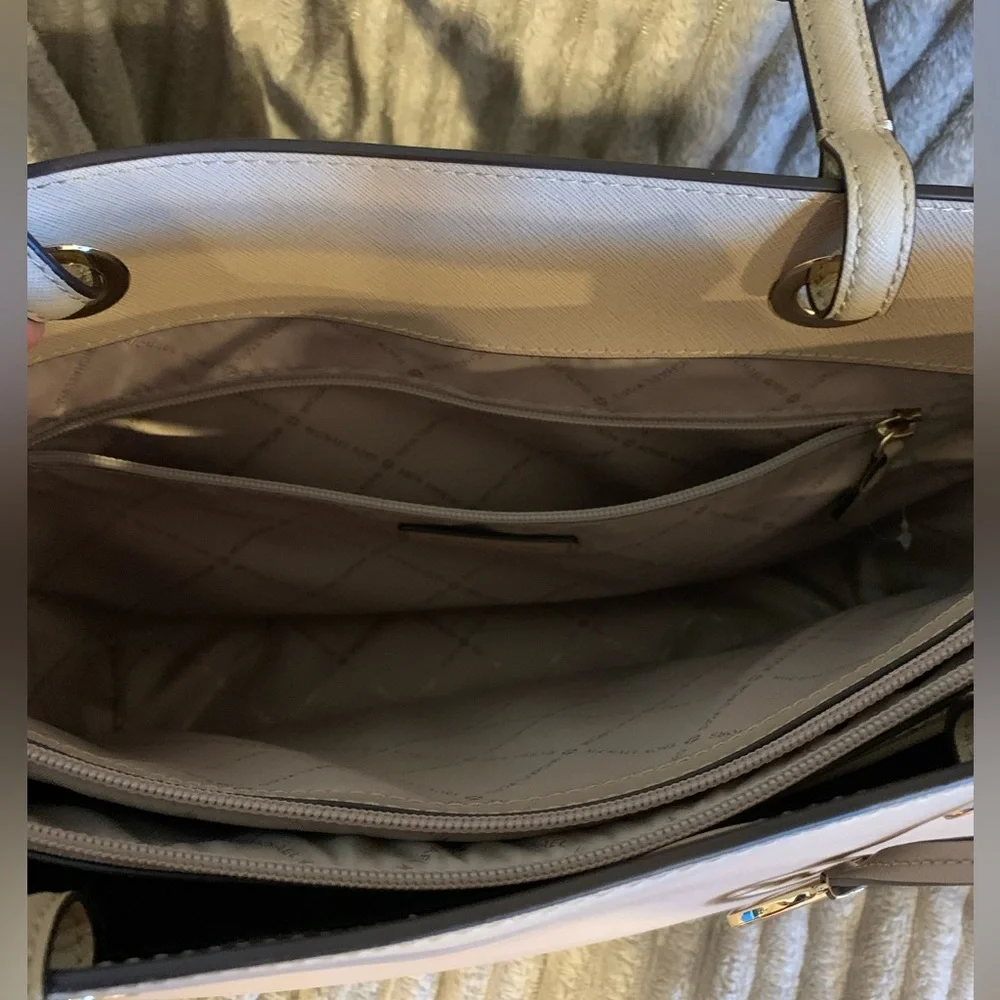 Michael Kors - Picture 7 of 12
